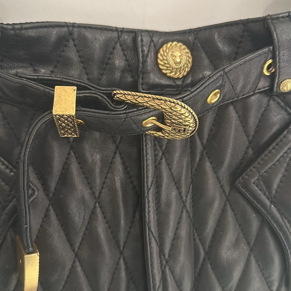 BALMAIN
Black Quilted Leather Shorts - Picture 5 of 10